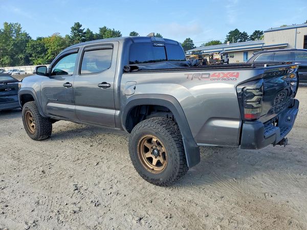 2017 TOYOTA TACOMA