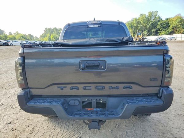 2017 TOYOTA TACOMA