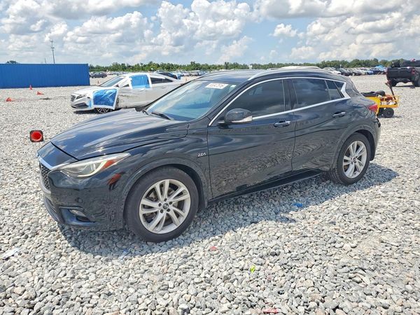 2018 INFINITI QX30
