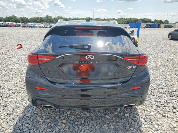 2018 INFINITI QX30