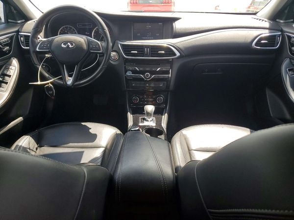 2018 INFINITI QX30