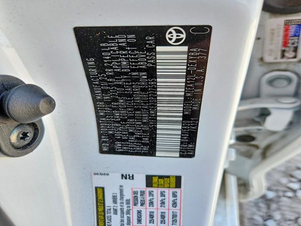 2025 TOYOTA COROLLA