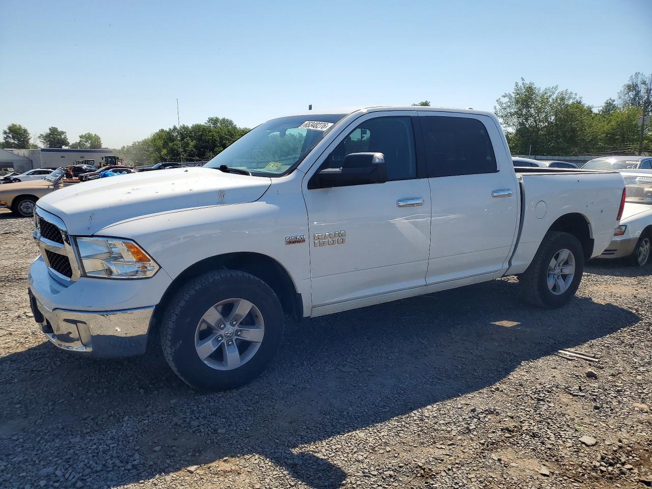 2018 RAM 1500 SLT CREW CAB 4X4