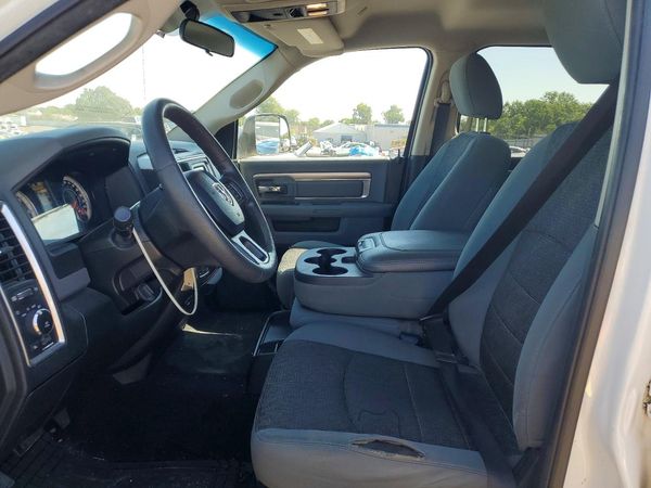 2018 RAM 1500 SLT CREW CAB 4X4