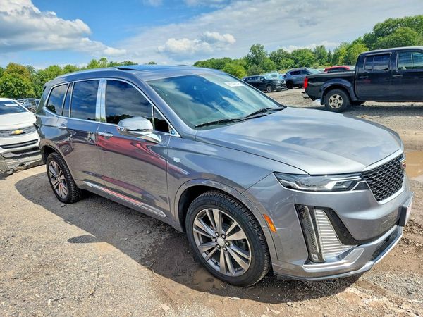 2021 CADILLAC XT6