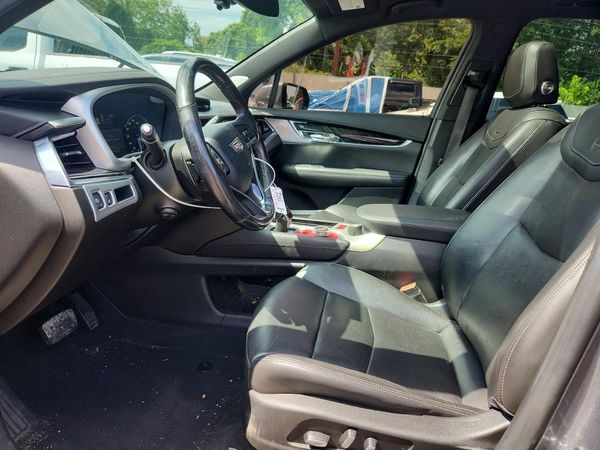 2021 CADILLAC XT6