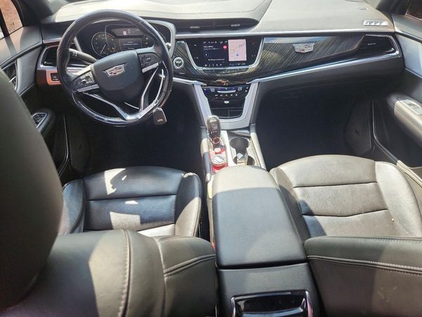 2021 CADILLAC XT6