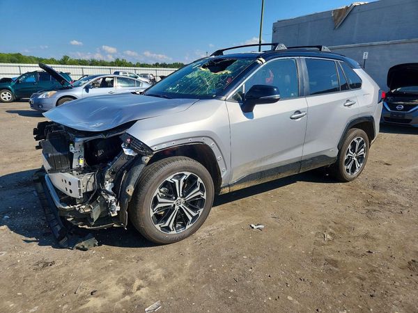 2025 TOYOTA RAV4 XSE