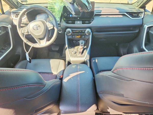 2025 TOYOTA RAV4 XSE