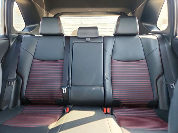 2025 TOYOTA RAV4 XSE