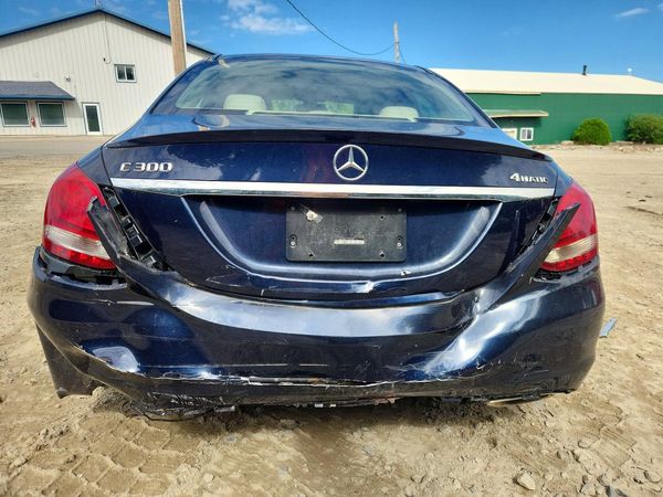2016 MERCEDES-BENZ C C300-4M
