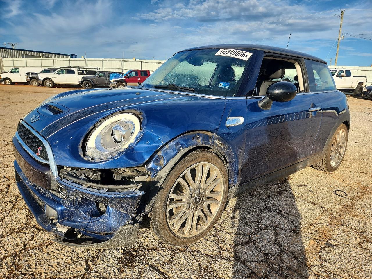 2015 MINI COOPER