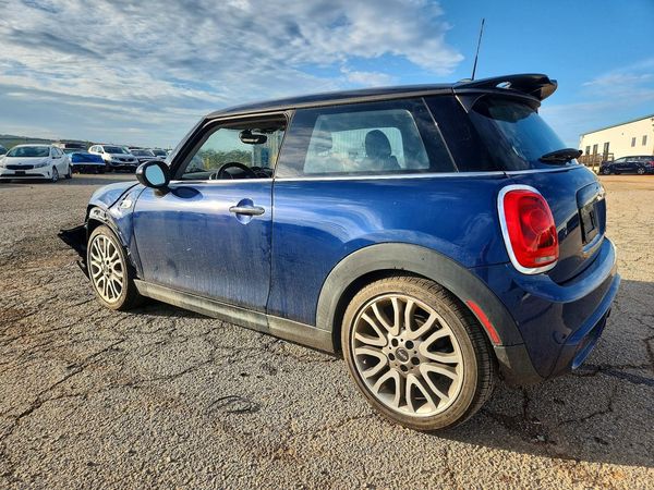 2015 MINI COOPER