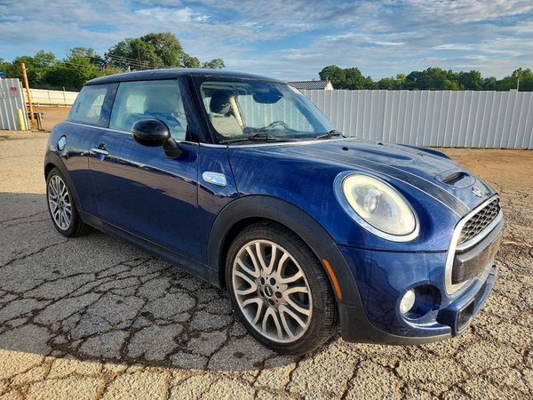 2015 MINI COOPER