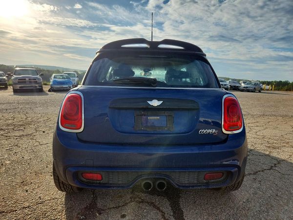 2015 MINI COOPER