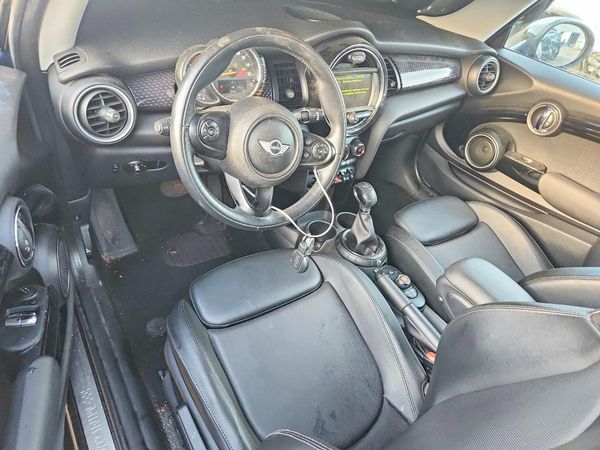 2015 MINI COOPER