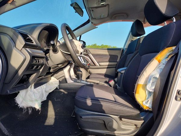 2018 SUBARU FORESTER Base P