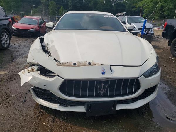 2021 MASERATI GHIBLI Base