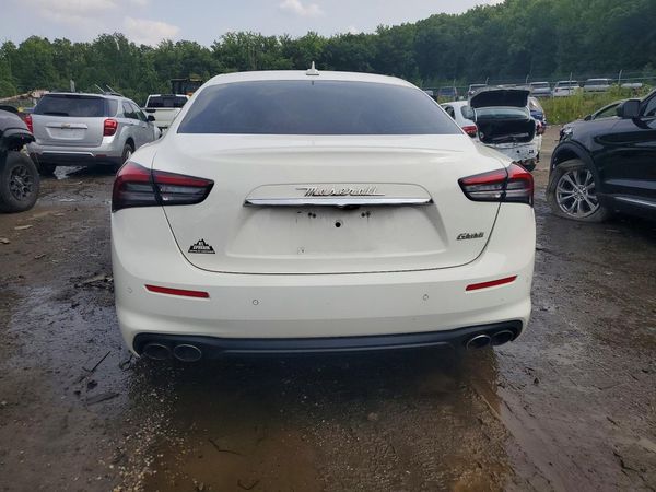2021 MASERATI GHIBLI Base