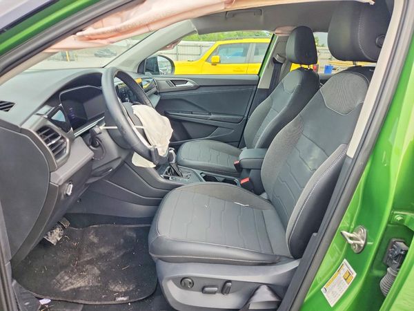 2025 VOLKSWAGEN TAOS