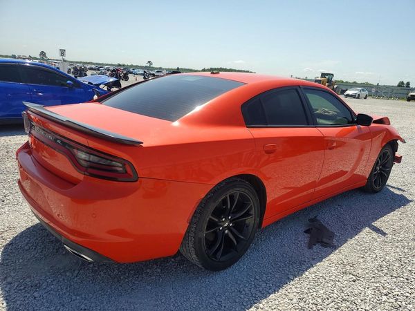 2018 DODGE CHARGER SXT