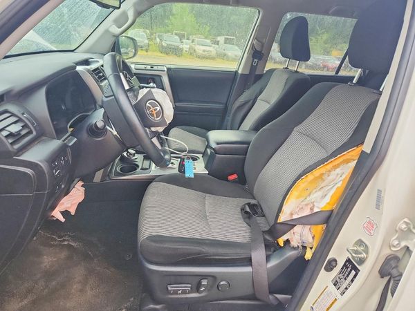 2022 TOYOTA 4RUNNER SR5