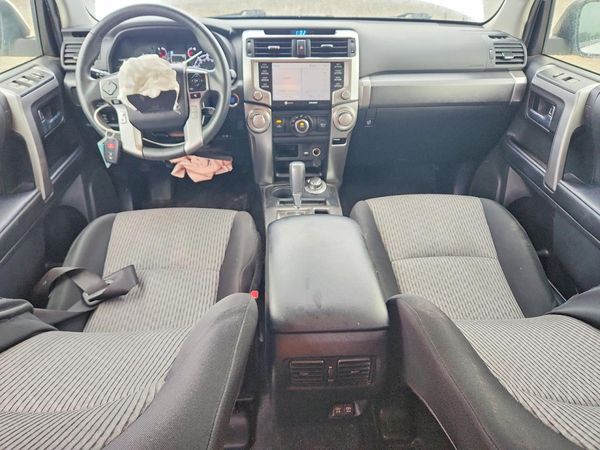 2022 TOYOTA 4RUNNER SR5