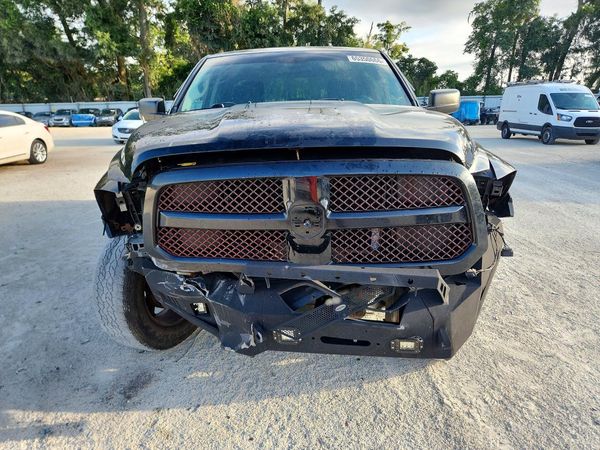 2013 RAM 1500 ST
