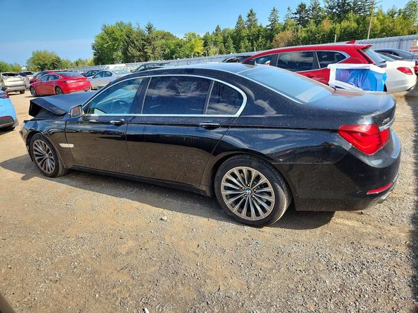 2013 BMW 740 xDrive