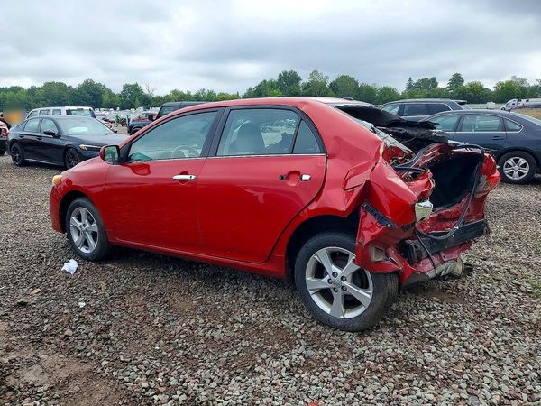 2013 TOYOTA COROLLA