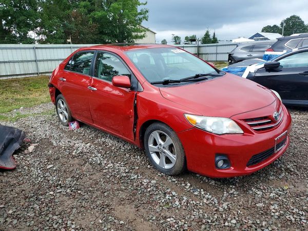 2013 TOYOTA COROLLA