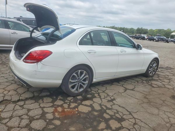 2018 MERCEDES-BENZ C C300