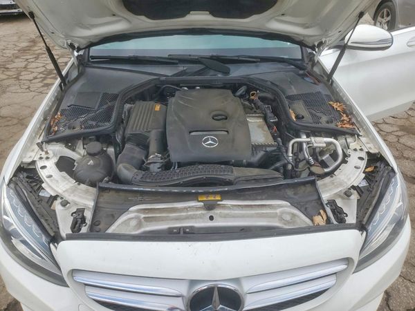 2018 MERCEDES-BENZ C C300