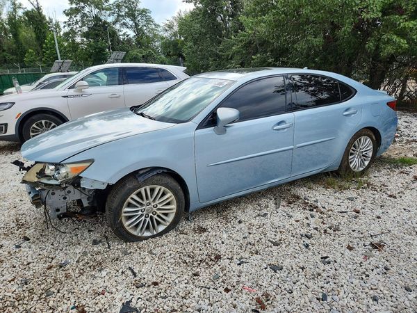 2013 LEXUS ES