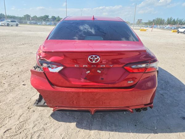 2022 TOYOTA CAMRY SE