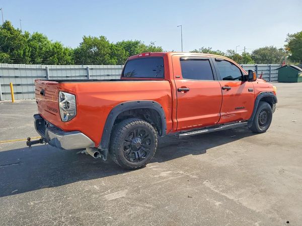 2018 TOYOTA TUNDRA SR5