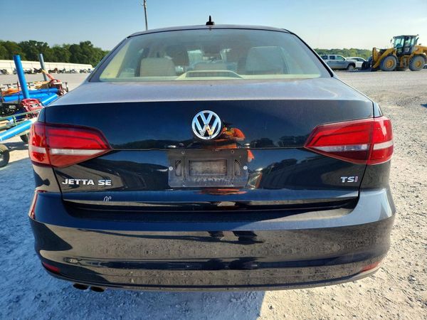 2017 VOLKSWAGEN JETTA SE