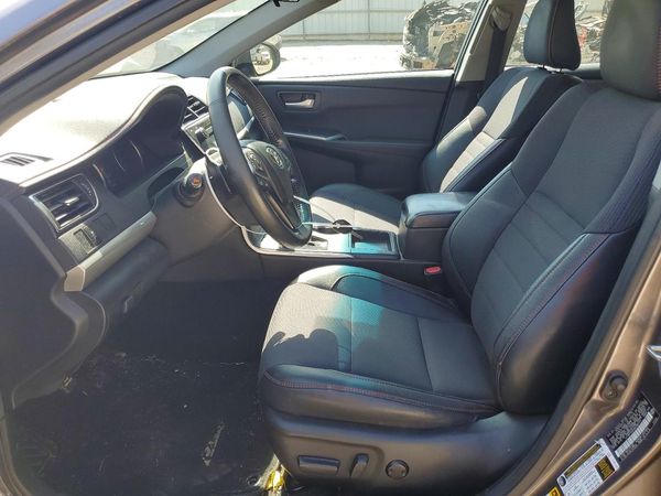 2016 TOYOTA CAMRY