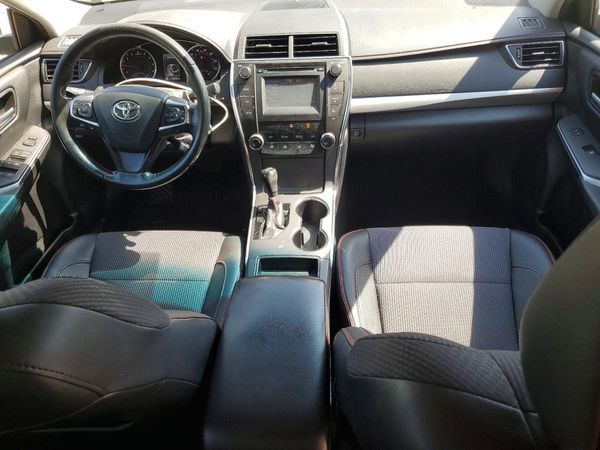 2016 TOYOTA CAMRY