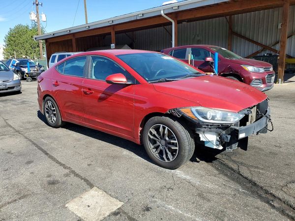 2018 HYUNDAI ELANTRA SE