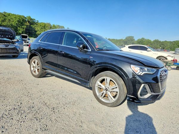 2022 AUDI Q3 — Passenger 3/4