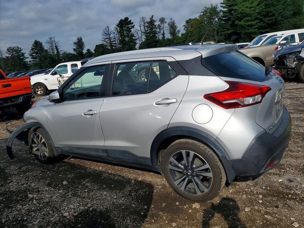 2019 NISSAN KICKS