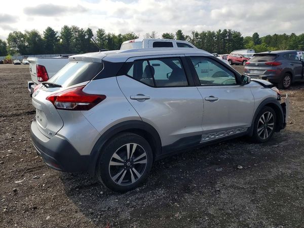 2019 NISSAN KICKS