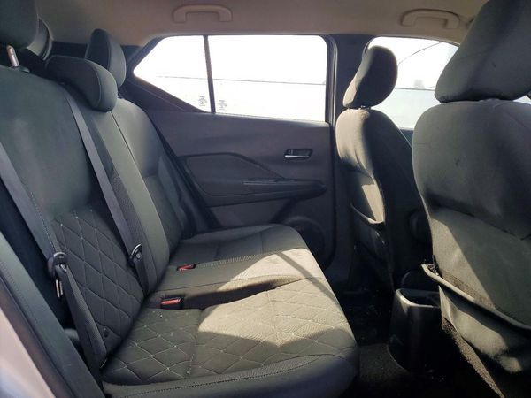 2019 NISSAN KICKS