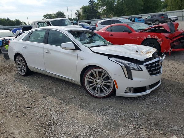 2019 CADILLAC XTS Luxury