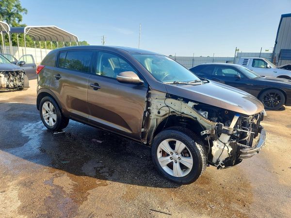 2012 KIA SPORTAGE GL(Middle-low grade) — Passenger 3/4