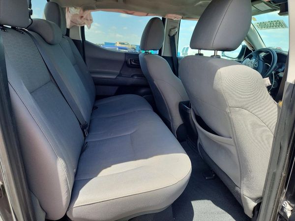 2019 TOYOTA TACOMA SR5