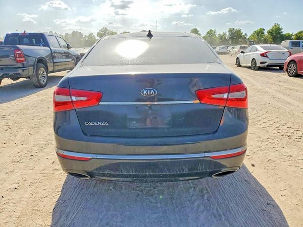 2015 KIA CADENZA