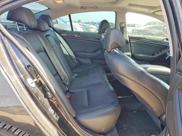2015 KIA CADENZA