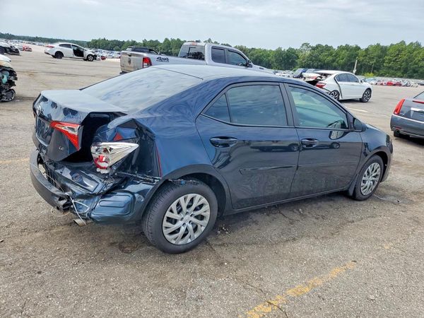 2017 TOYOTA COROLLA